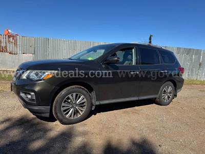 2017 Nissan Pathfinder SV 4WD