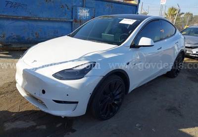 2022 Tesla Model Y Performance LOW MILES