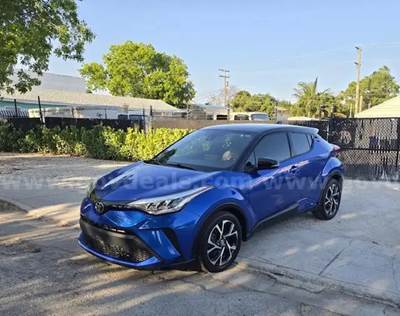 2020 Toyota C-HR XLE