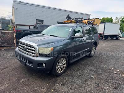 2010 Toyota SequoiaPlatinum