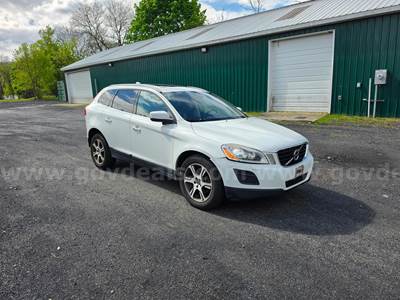 2011 Volvo XC60 T6 AWD SUV 4DR 3.0L L6 w 163K Miles Current Inspection till 10/26!!