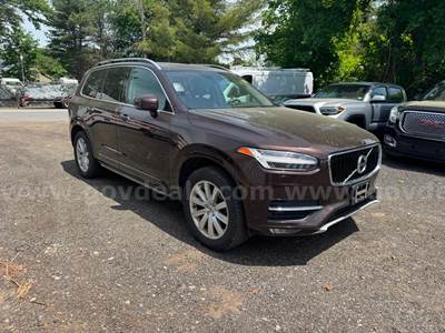 2018 Volvo XC90 T6 Momentum AWD