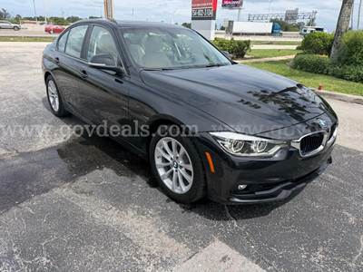 2018 BMW 3-Series 320i Sedan