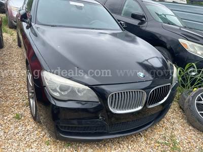 2014 BMW 7-Series 750i RWD 4D Sedan 4.4 8cyl.