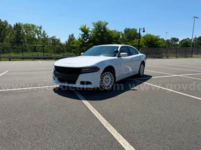 2020 Dodge Charger V8 AWD Low Miles!
