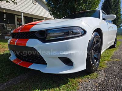 2016 Dodge Charger 5.7 V8 HEMI (See Test Drive Video)