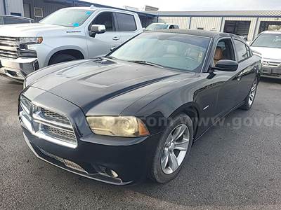 2011 Dodge Charger RT Max RWD 4D Sedan 5.7 8cyl.