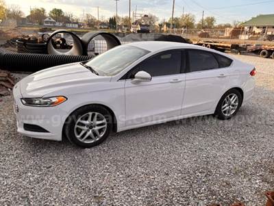 2016 Ford Fusion SE