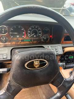 1990 Jaguar XJ Sedan