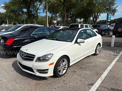 2014 Mercedes-Benz C-Class C250 Luxury Sedan