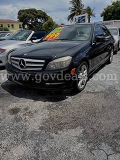 2011 Mercedes-Benz C-Class C300 Luxury Sedan