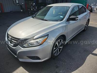 2017 Nissan Altima 3.5 SR FWD 4D Sedan 3.5 6cyl.