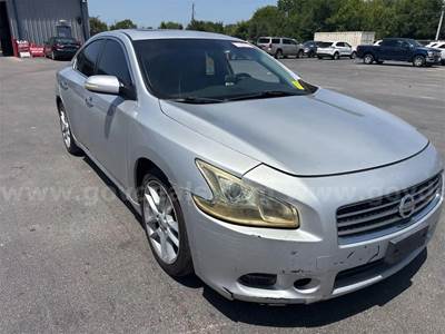 2011 Nissan Maxima 3.5 SV FWD 4D Sedan 3.5 6cyl.