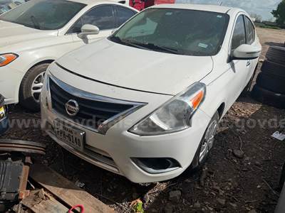 2017 Nissan Versa 1.6 SL Sedan