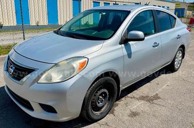 2012 Nissan Versa 1.6 SV Sedan