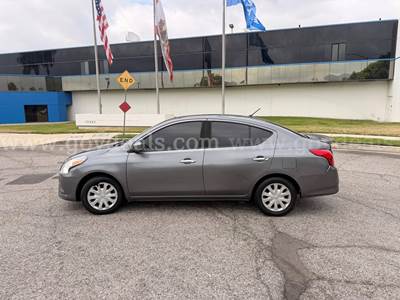 2018 Nissan Versa 1.6 SV Sedan