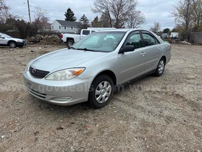 2004 Toyota Camry LE