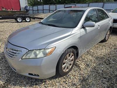 2009 Toyota Camry XLE 5-Spd AT
