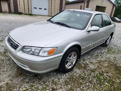 2001 Toyota Camry LE No Reserve