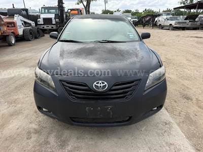 2009 Toyota Camry LE 5-Spd AT