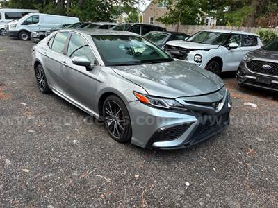 2021 Toyota Camry SE