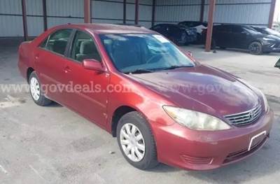 2006 Toyota Camry LE Sedan