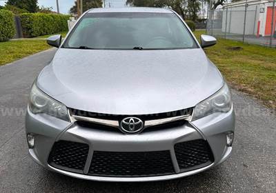 2016 Toyota Camry SE