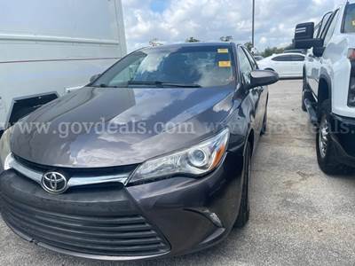 2016 Toyota Camry SE FWD 4D Sedan 2.5 4cyl.