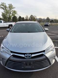 2016 Toyota Camry LE Hybrid