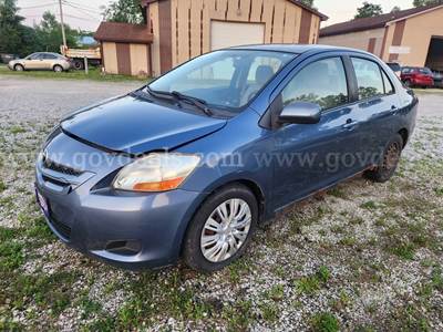2008 Toyota Yaris Sedan- NO RESERVE