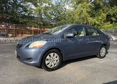 2010 Toyota Yaris Sedan 4-Speed AT