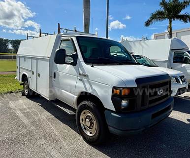 2013 Ford E-350 Super Duty Service Van