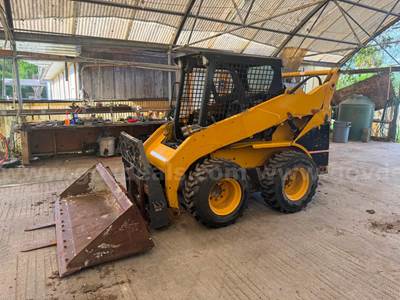 2007 CAT 242B skid steer