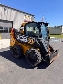 2017 JCB 3TS-8W Skid Steer