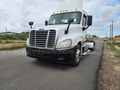 2018 Freightliner Cascadia 125