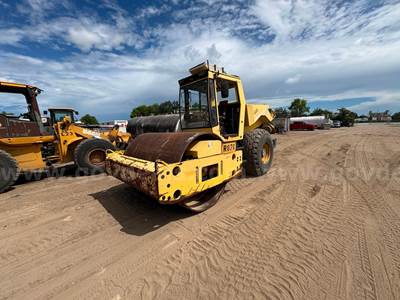 2001 Bomag BW213DH-3 84 in. Smooth Drum Compactor (Non-Operable)