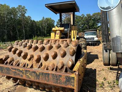 1993 Caterpillar CP-563 Single Drum Vibratory Padfoot Compactor