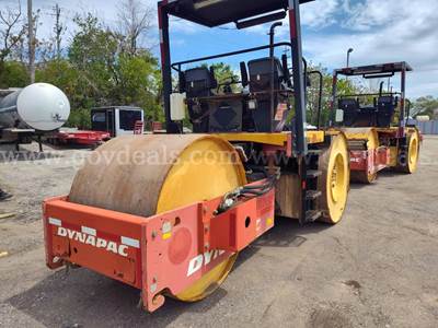 2008 Dynapac CS142 3-wheel static smooth drum roller