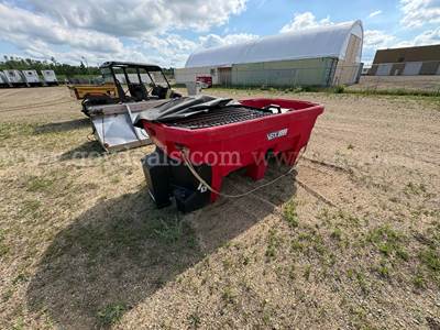 Boss VBX 8000 V Box Hopper Truck Mounted Spreader