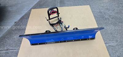 LOW RESERVE! BRAND NEW Polaris Glacier Pro UTV 66 Snowplow System w/Mount Frame & Hardware