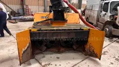 2012 SNOWBLAST M7000MD LOADER MOUNT SNOW BLOWER