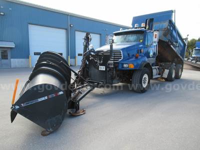 2004 Sterling LT9500 Snow Removal Equipment