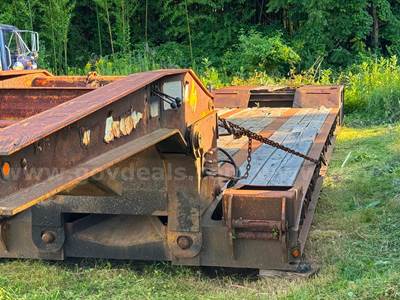Eager Beaver  35 ton Low Boy Trailer