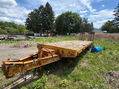2015 Felling FT-40-2TA T/A Air-Tilt Flatbed Trailer