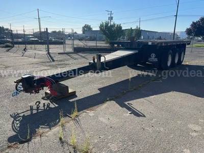 1993 Lynnwood 20 Ft Tri/A Lumber Tag Trailer