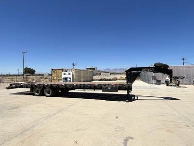 2007 Texas Bragg 12 Ton T/A Gooseneck Trailer