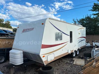 ARISTOCRAT CAMPING TRAILER