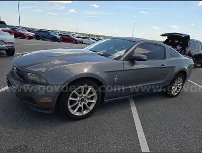 2010 Ford Mustang V6 Coupe