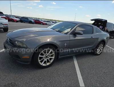 2010 Ford Mustang V6 Coupe