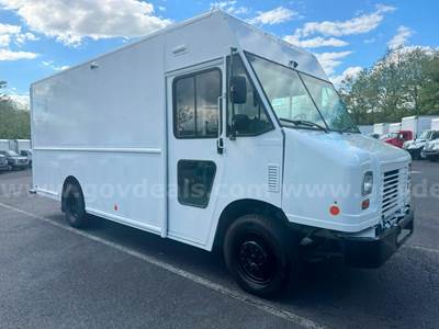 2020 FORD F59 GAS STEPVAN, LOW MILE PARCEL DELIVERY VAN